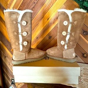 Ugg Bailey Button up Boots